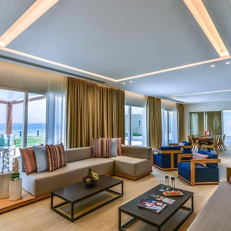 Sealine Beach, A Murwab Resort Mesaieed Buitenkant foto A suite at the hotel