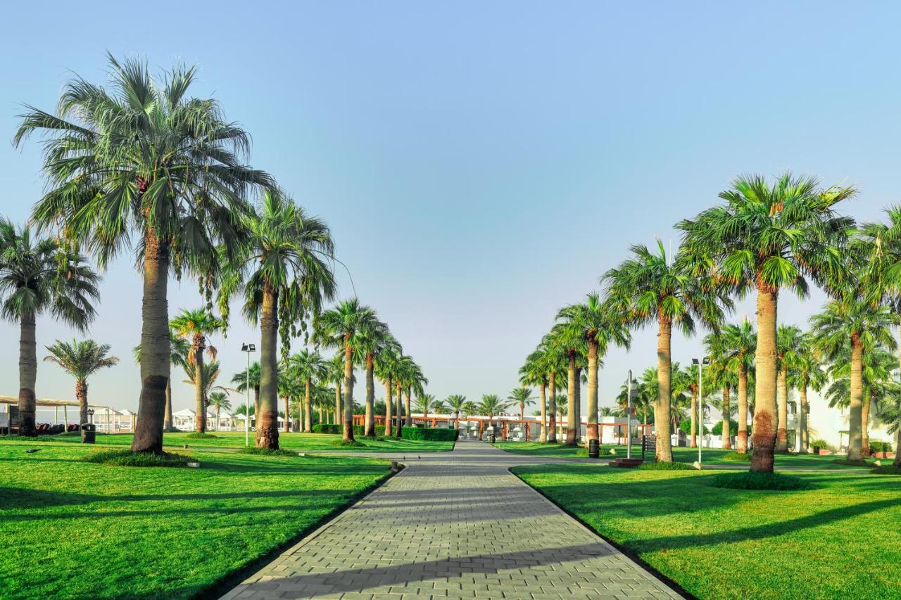 Sealine Beach, A Murwab Resort Mesaieed Buitenkant foto Al-Shaab Park